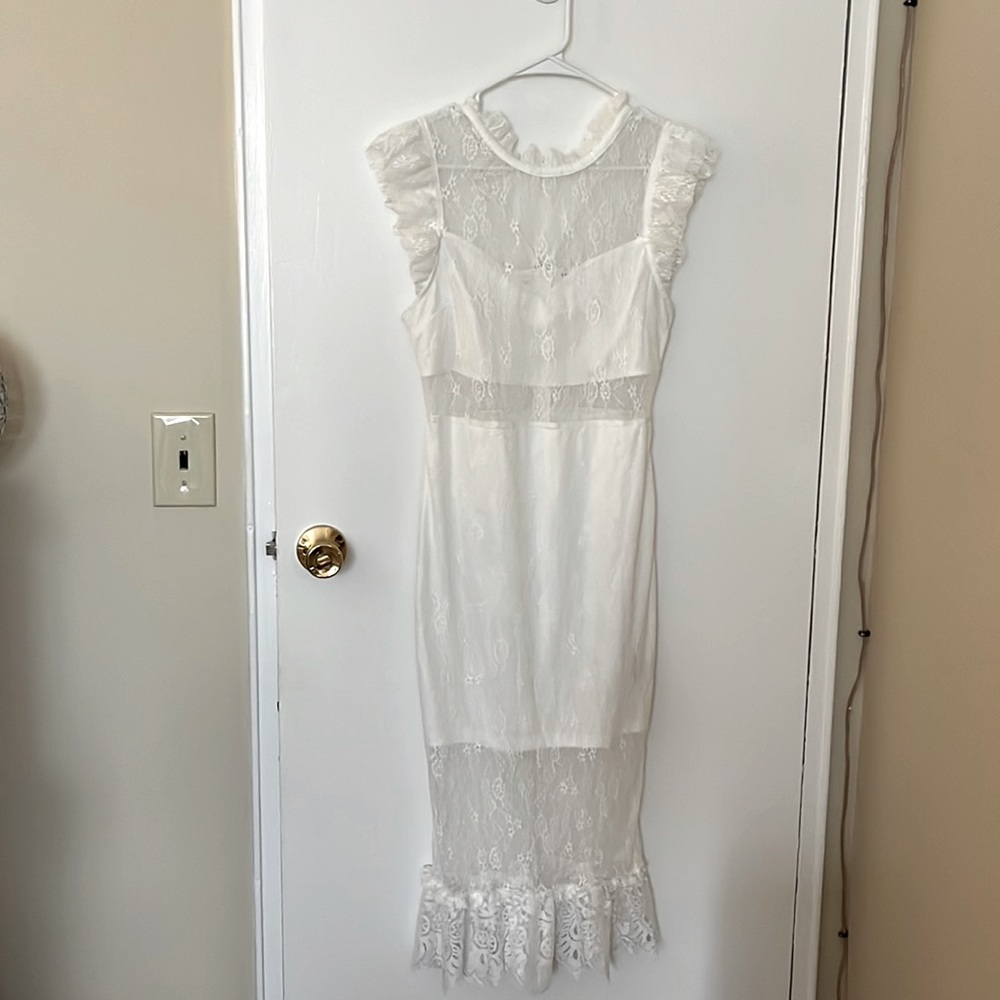 Vici, White Lace Dress